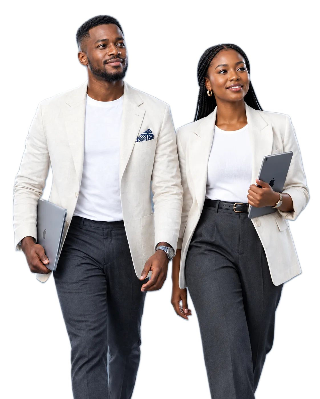 Deux jeunes entrepreneurs maliens en blazer, laptop et tablette à la main